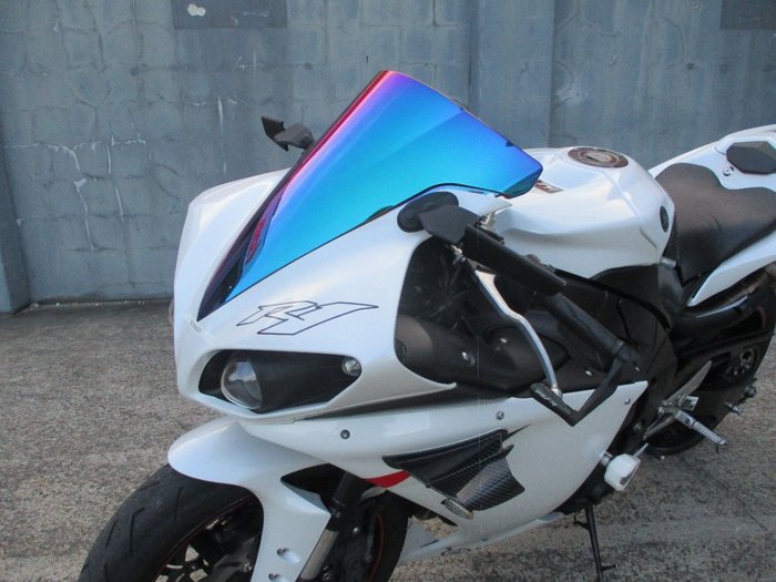 2010 YAMAHA YZF-R1 WHITE