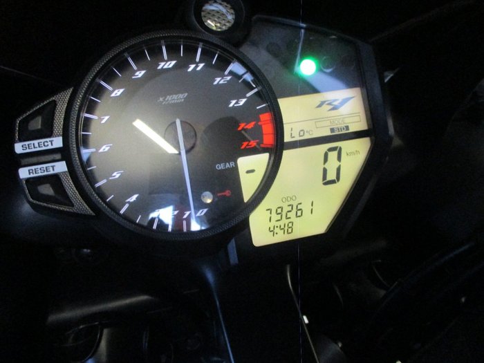 2010 YAMAHA YZF-R1 WHITE