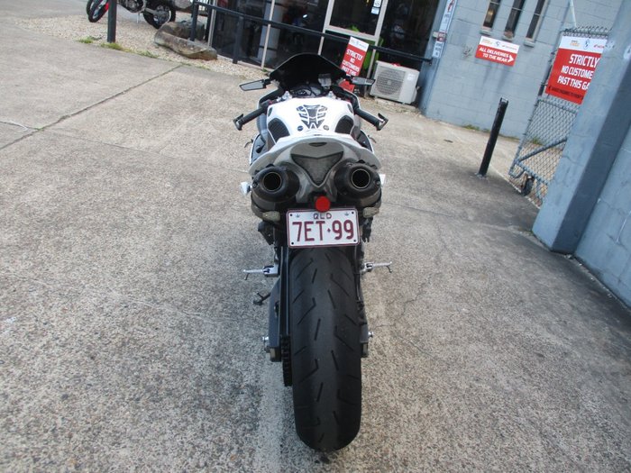2010 YAMAHA YZF-R1 WHITE