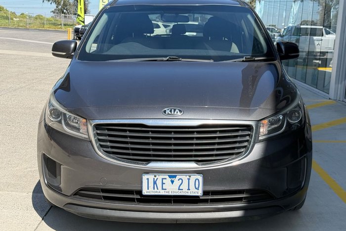 2017 Kia Carnival S