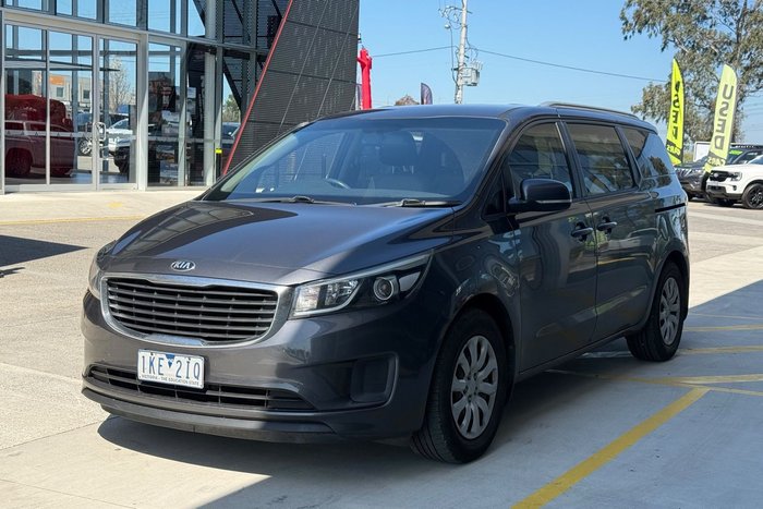 2017 Kia Carnival S
