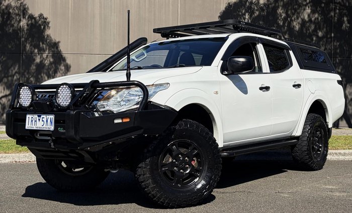 2015 Mitsubishi Triton GLX