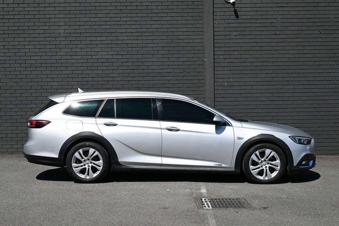 2017 Holden Calais