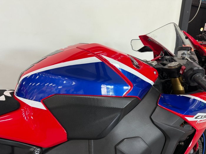 2017 Honda CBR1000RRA (FIREBLADE) ABS Red