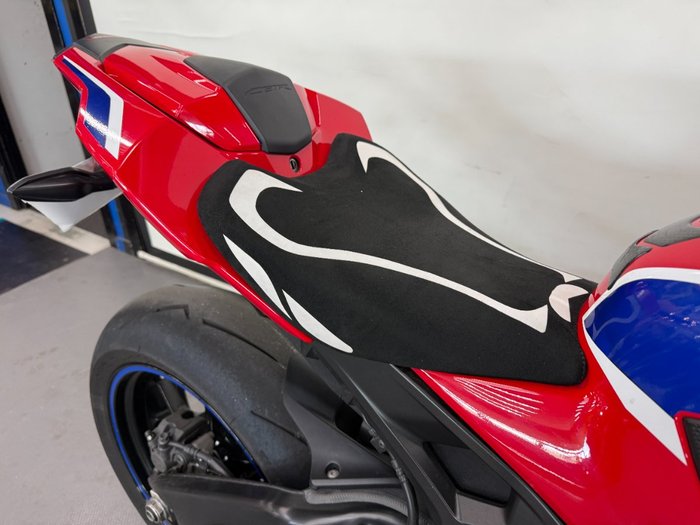 2017 Honda CBR1000RRA (FIREBLADE) ABS Red