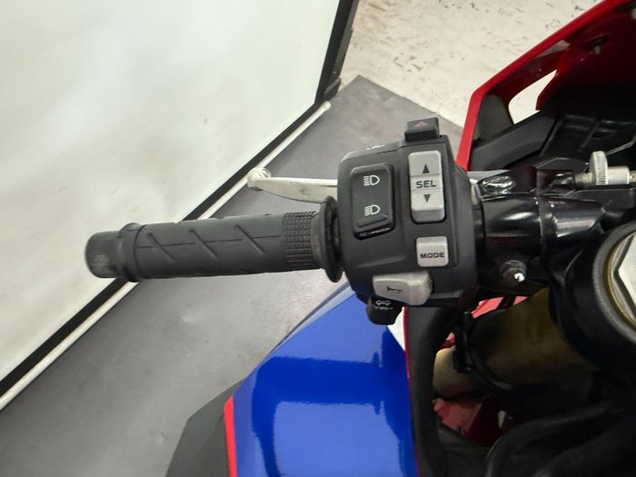 2017 Honda CBR1000RRA (FIREBLADE) ABS Red