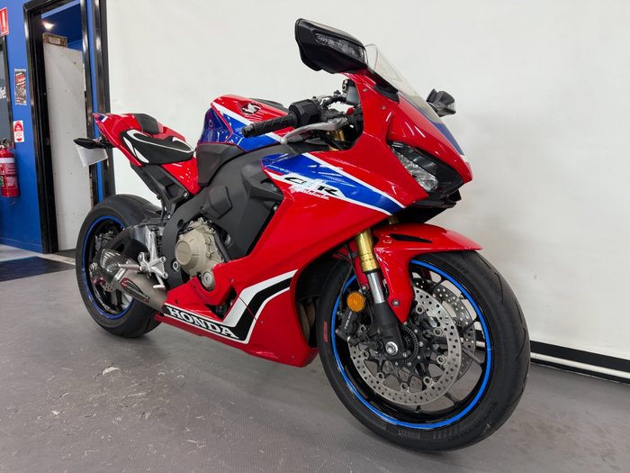 2017 Honda CBR1000RRA (FIREBLADE) ABS Red