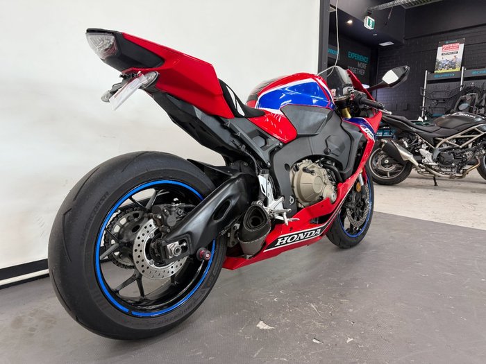 2017 Honda CBR1000RRA (FIREBLADE) ABS Red