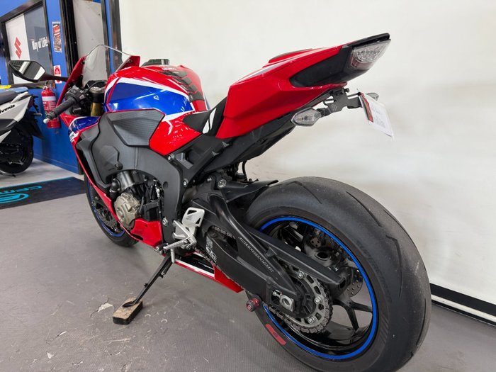 2017 Honda CBR1000RRA (FIREBLADE) ABS Red