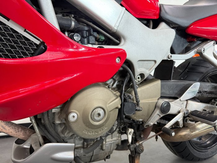 2005 Honda VTR1000F (FIRESTORM) Red