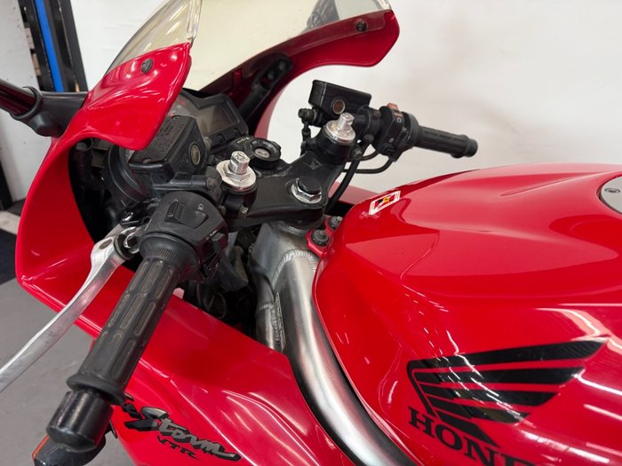 2005 Honda VTR1000F (FIRESTORM) Red
