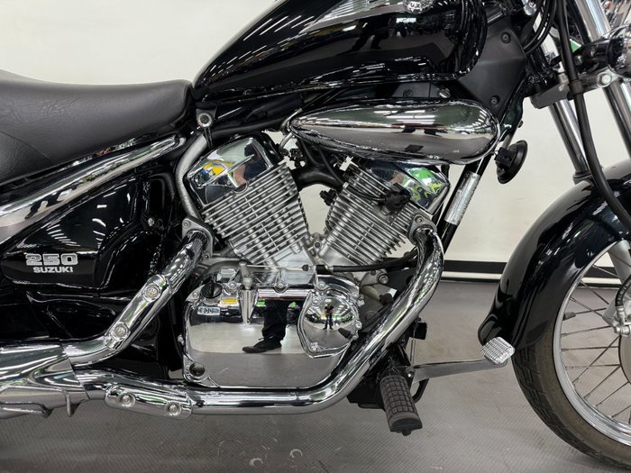 2008 Suzuki VL250 (LC250 INTRUDER) Black