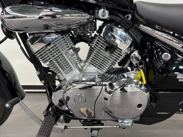 2008 Suzuki VL250 (LC250 INTRUDER) Black