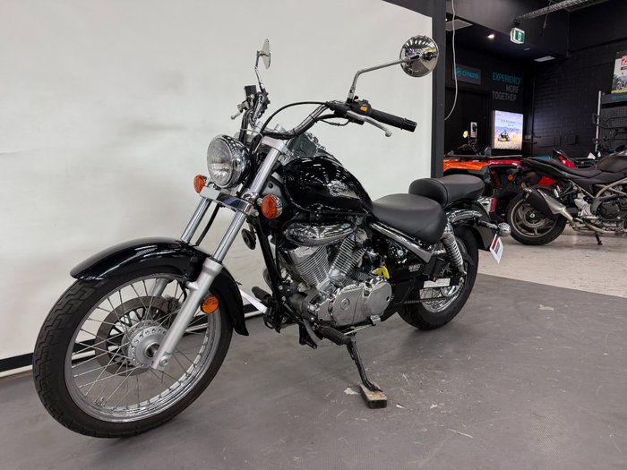 2008 Suzuki VL250 (LC250 INTRUDER) Black