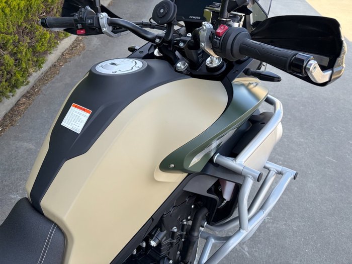 2023 CFMOTO 800MT LIMITED EDITION Beige
