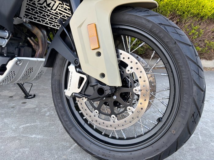 2023 CFMOTO 800MT LIMITED EDITION Beige
