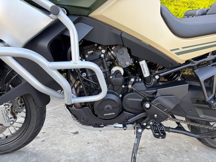 2023 CFMOTO 800MT LIMITED EDITION Beige