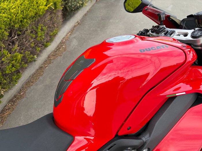 2022 DUCATI STREETFIGHTER V4 Red