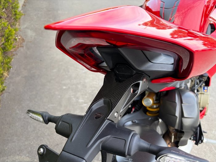 2022 DUCATI STREETFIGHTER V4 Red