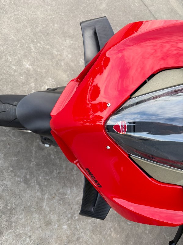 2022 DUCATI STREETFIGHTER V4 Red