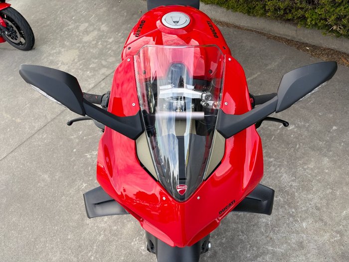 2022 DUCATI STREETFIGHTER V4 Red
