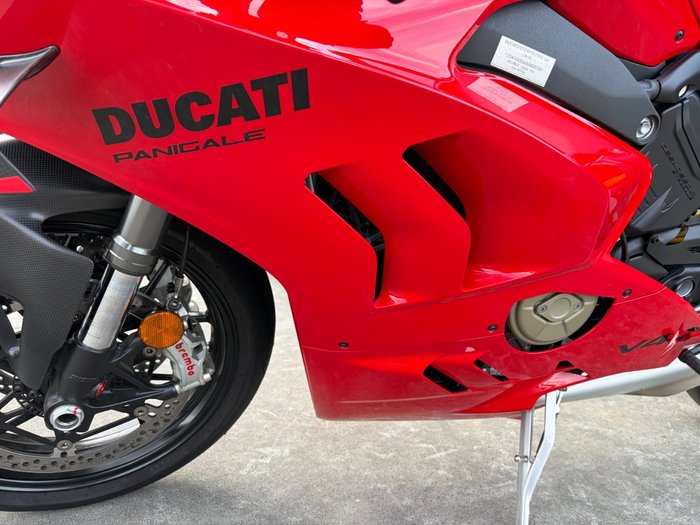 2022 DUCATI STREETFIGHTER V4 Red