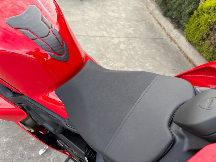 2022 DUCATI STREETFIGHTER V4 Red