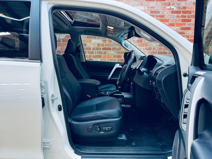 2023 Toyota Landcruiser Prado Kakadu