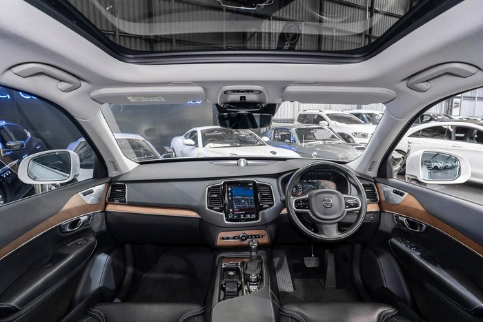 2018 Volvo XC90 T6 Inscription