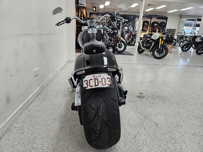2015 Harley-davidson FXSB SOFTAIL BREAKOUT Black