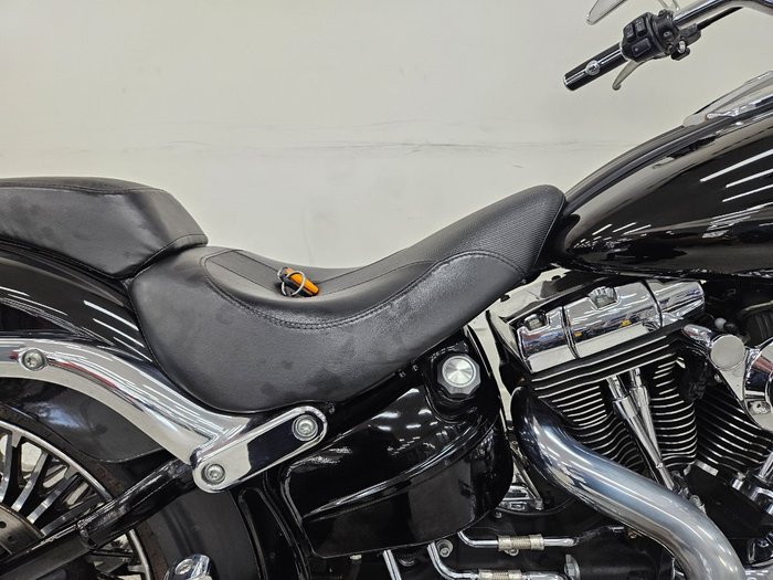 2015 Harley-davidson FXSB SOFTAIL BREAKOUT Black