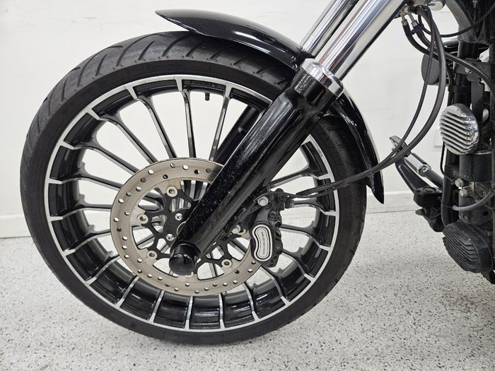 2015 Harley-davidson FXSB SOFTAIL BREAKOUT Black