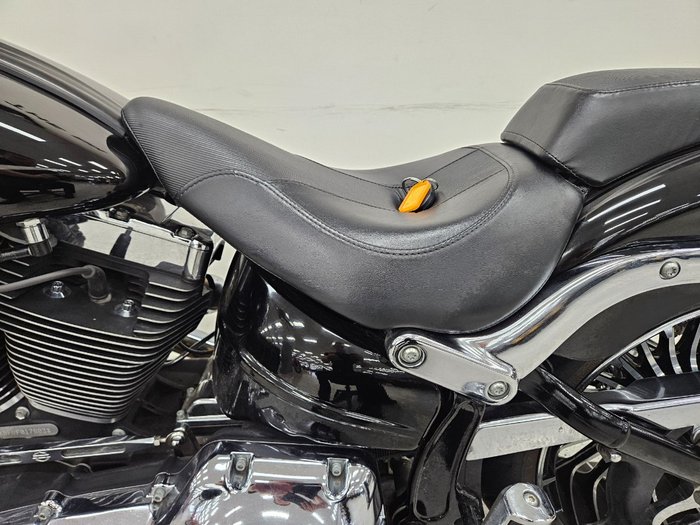 2015 Harley-davidson FXSB SOFTAIL BREAKOUT Black