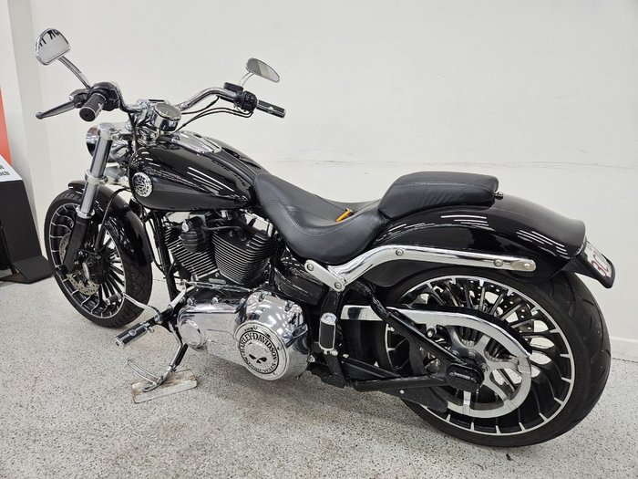 2015 Harley-davidson FXSB SOFTAIL BREAKOUT Black