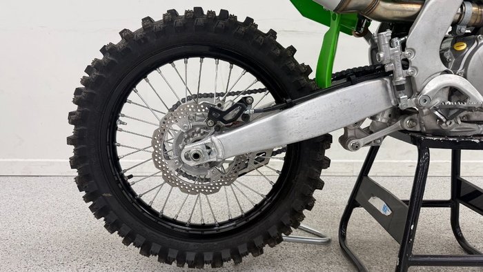 2025 Kawasaki KX450 Green