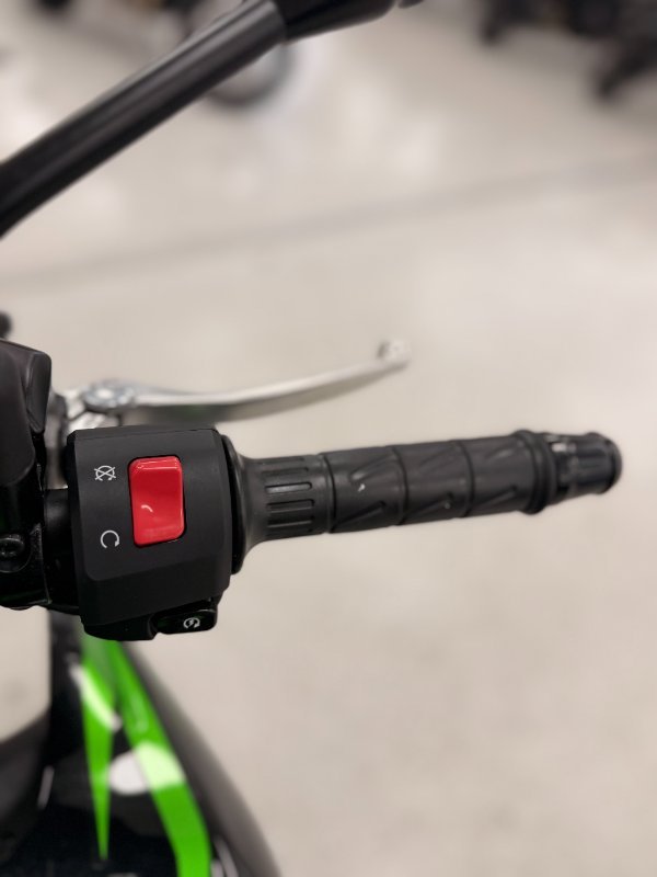 2025 Kawasaki Z650L (LAMS) Black