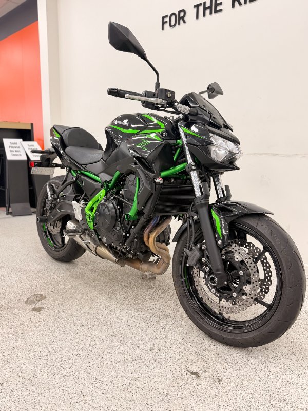 2025 Kawasaki Z650L (LAMS) Black
