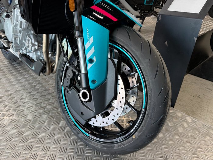 2026 CFMOTO 675 NK Blue