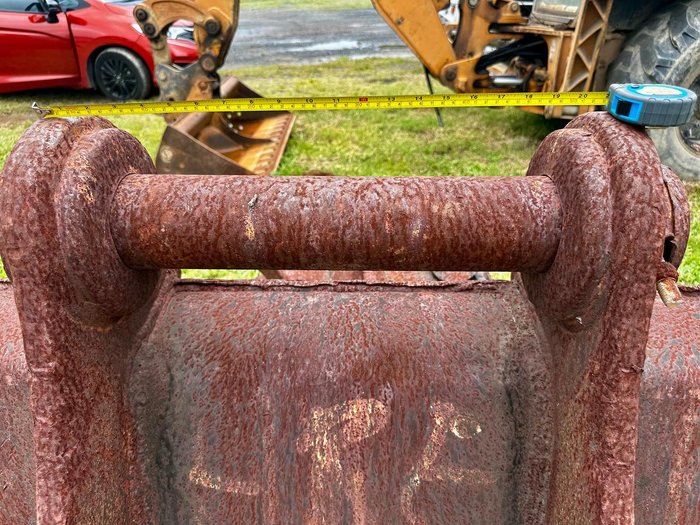 Bucket & Ripper tyne Suit Excavator