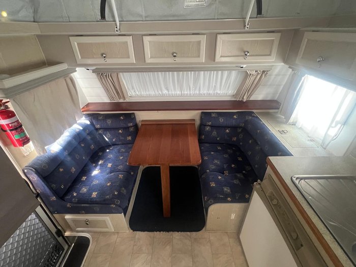 2004 Traveller Storm