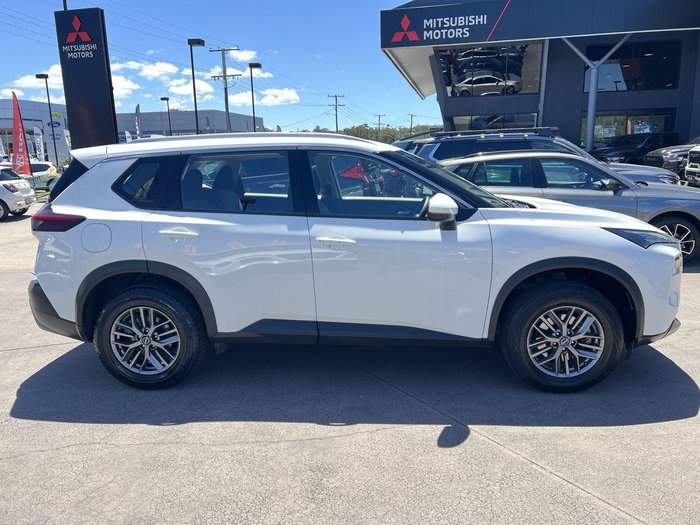 2024 Nissan X-TRAIL ST