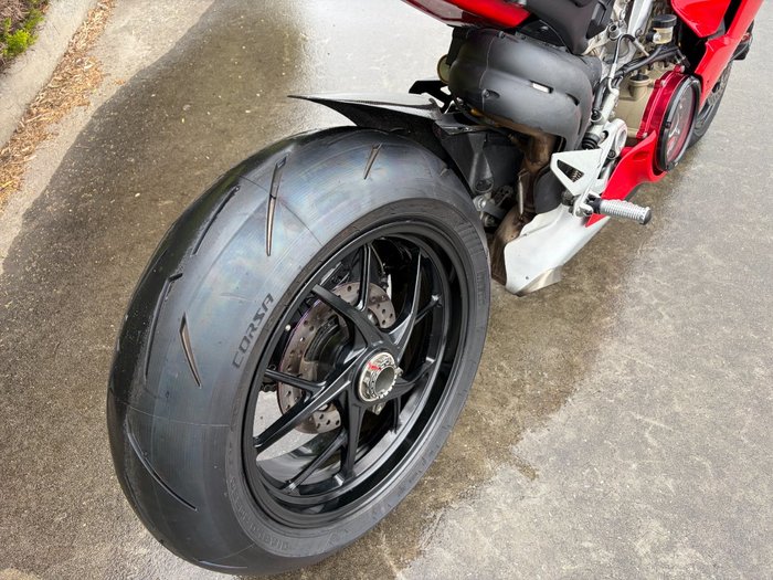 2019 DUCATI PANIGALE V4 Red