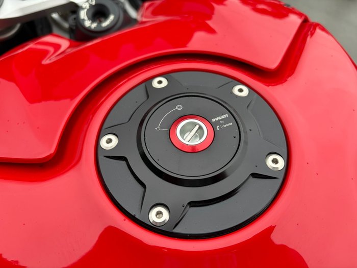 2019 DUCATI PANIGALE V4 Red