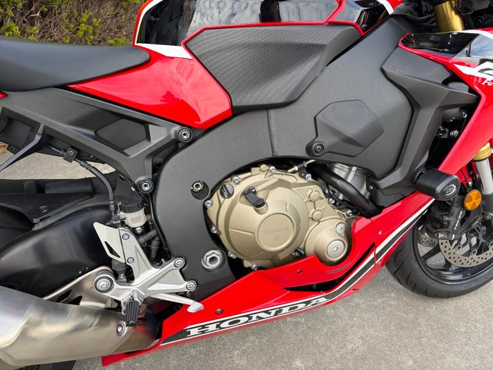 2017 Honda CBR1000RR (FIREBLADE) ABS Red