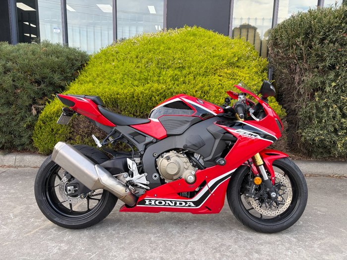 2017 Honda CBR1000RR (FIREBLADE) ABS Red