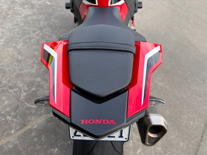 2017 Honda CBR1000RR (FIREBLADE) ABS Red