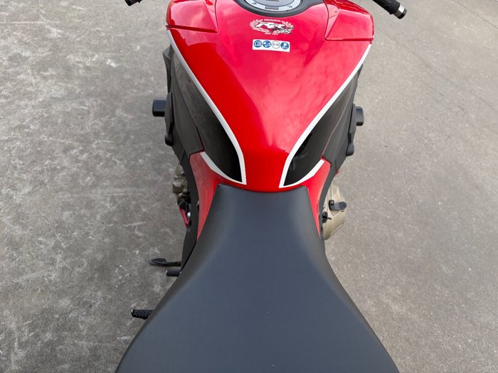 2017 Honda CBR1000RR (FIREBLADE) ABS Red