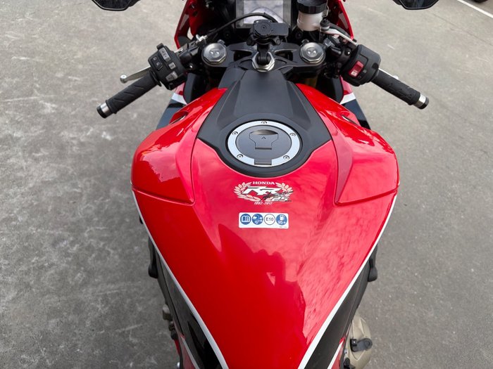2017 Honda CBR1000RR (FIREBLADE) ABS Red