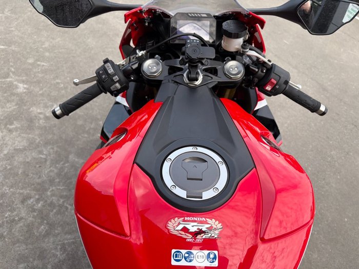 2017 Honda CBR1000RR (FIREBLADE) ABS Red