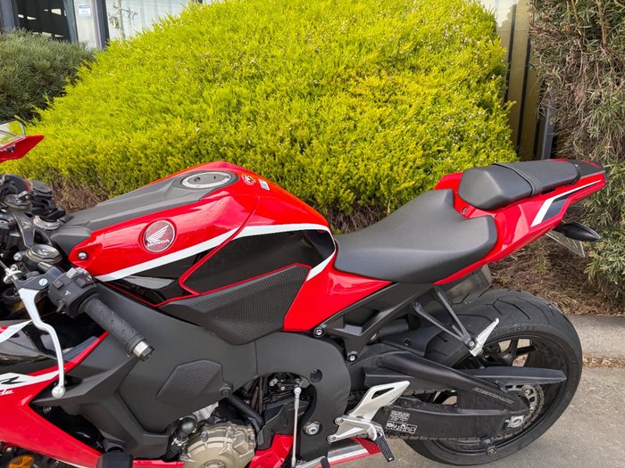 2017 Honda CBR1000RR (FIREBLADE) ABS Red